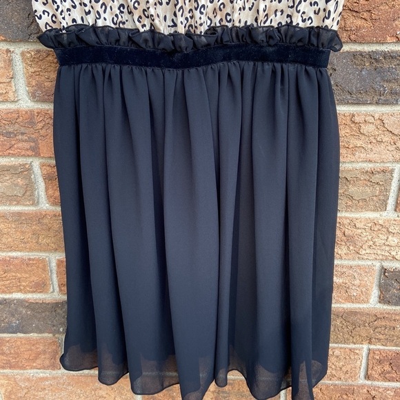 🍀3 for $25🍀Angel Eye London Black and Animal Print Dress with Collar Size M - Picture 3 of 11